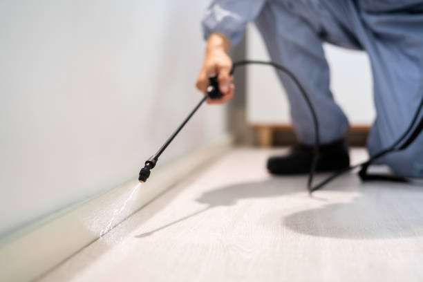 Best Commercial Pest Control Services  in Seneca, KS